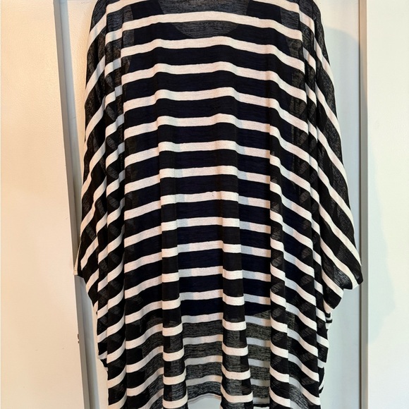 Striped Black and White Women's Lightweight Swawl - Picture 4 of 4